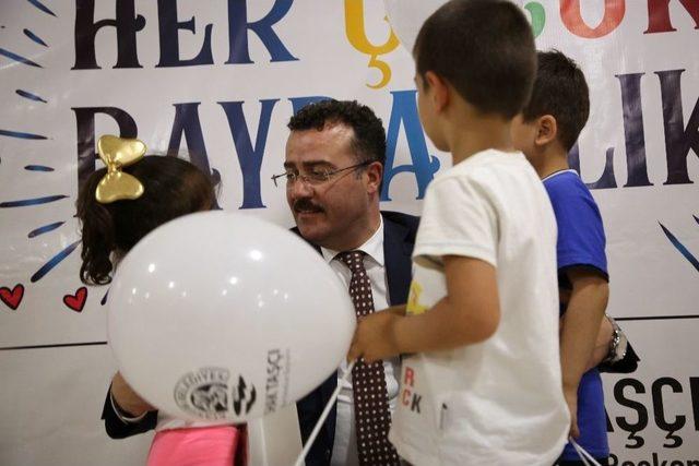 Atakum’da Yüzlerce Çocuğun Yüzü Güldü