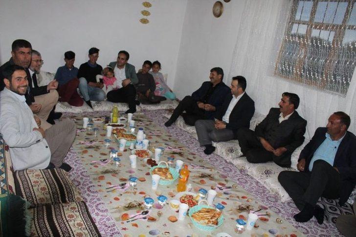 Kaymakam Dundar, Kibar Ailesiyle İftar Açtı G5