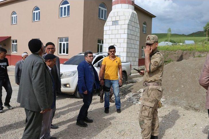 Varto Belediye Başkanı Çetin Yeni Mahallede İncelemelerde Bulundu G2