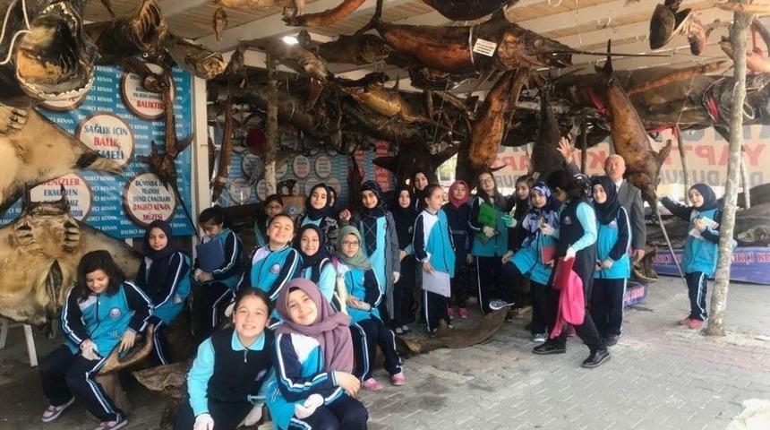 &Ouml;ğrenciler &Ccedil;ocuk Bayramı&rsquo;nı Balık M&uuml;zesi&rsquo;nde Kutladı