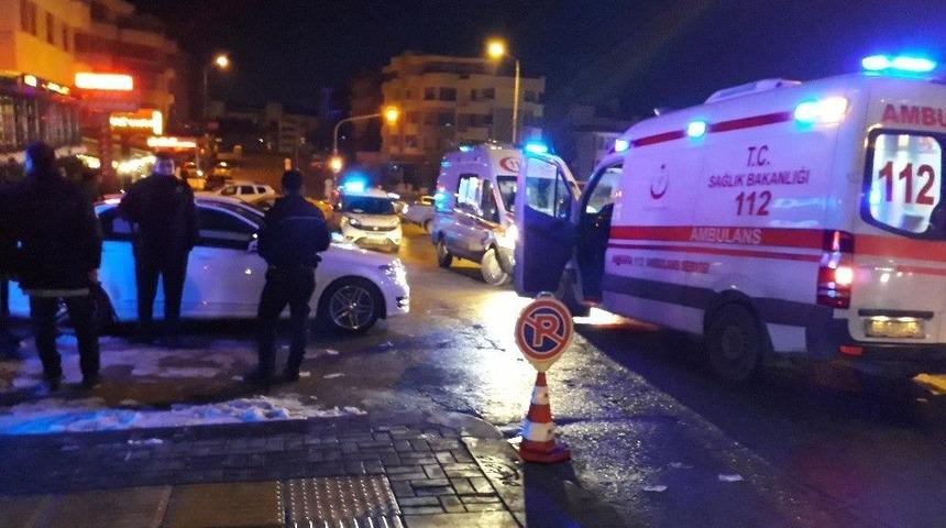 Restorandaki İ&ccedil;kili Eğlence Kanlı Bitti: 1 &Ouml;l&uuml;, 7 Yaralı