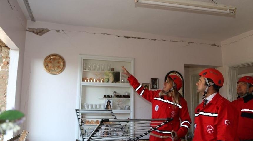 Efak Patlamada Hasar G&ouml;ren Binada G&uuml;venlik Kontrol&uuml; Yaptı