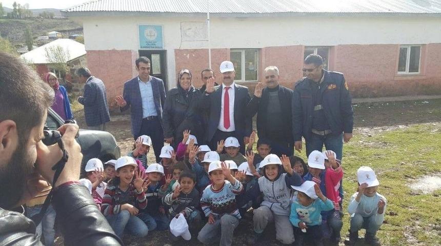 Milletvekili Delig&ouml;z: &ldquo;ge&ccedil;mişten Geleceğe K&ouml;pr&uuml;d&uuml;r &Ccedil;ocuklarımız&rdquo;