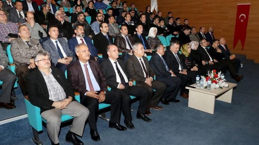 Ai&ccedil;&uuml;&rsquo;de &ldquo;engelleri Birlikte Aşıyoruz&rdquo; Konulu S&ouml;yleşi D&uuml;zenlendi