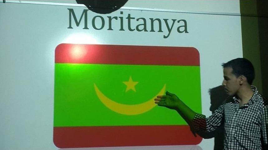 Yuder&rsquo;de Yabancılar &Uuml;lkelerini Tanıtma Fırsatı Buluyor