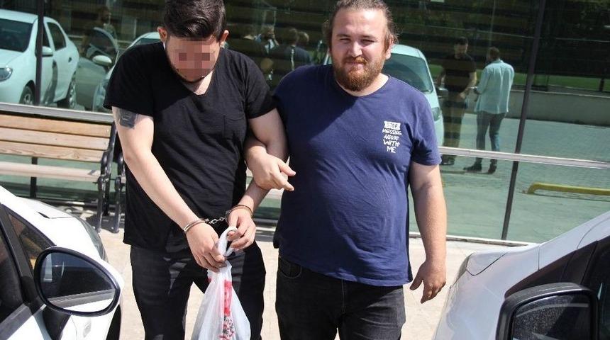 Kargoda Ele Ge&ccedil;en Uyuşturucu Haplarla İlgili 3 Kişi Tutuklandı