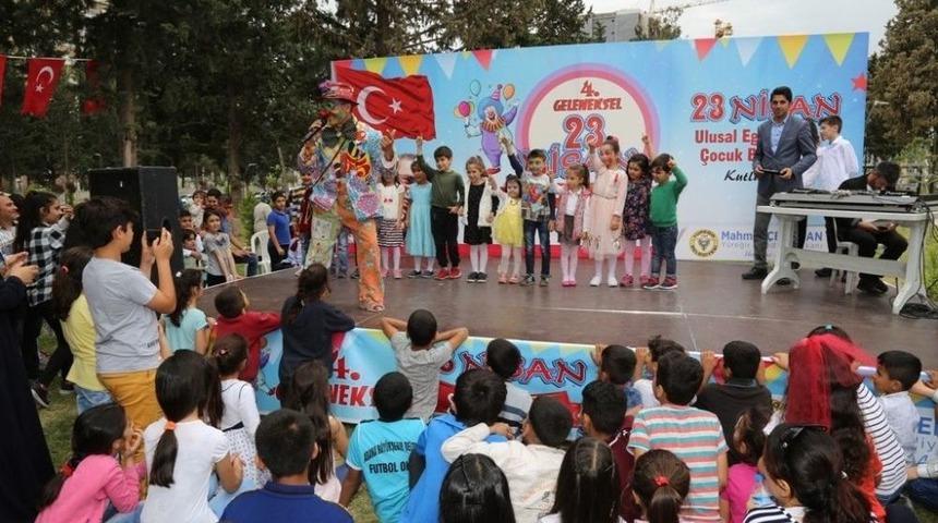 Y&uuml;reğir&rsquo;de Coşkulu 23 Nisan Kutlaması