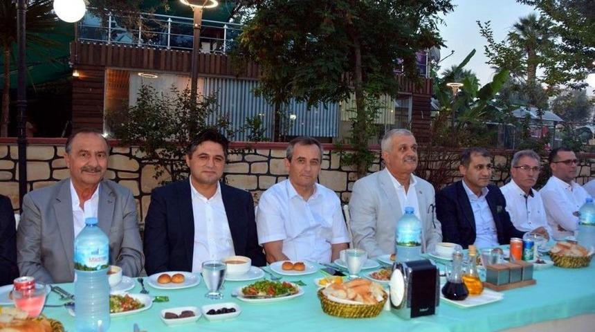 Aliağa&rsquo;da Cumhur İttifakı İftar Sofrasında Buluştu