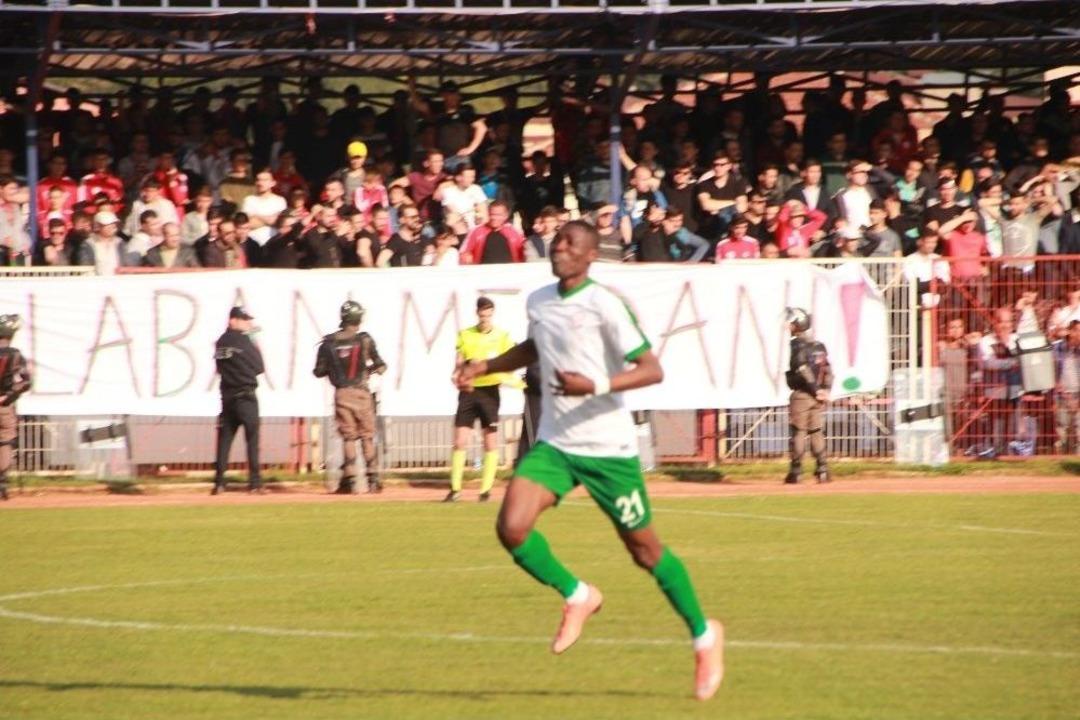 1308 Osmaneli Belediyespor Uzatmalarda Yıkıldı