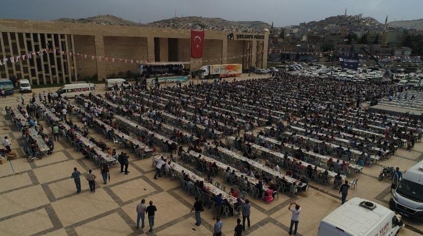 Şanlıurfa&rsquo;da B&uuml;y&uuml;kşehir Belediyesi İle Ramazan Ayı Etkinliklerle Ge&ccedil;ti