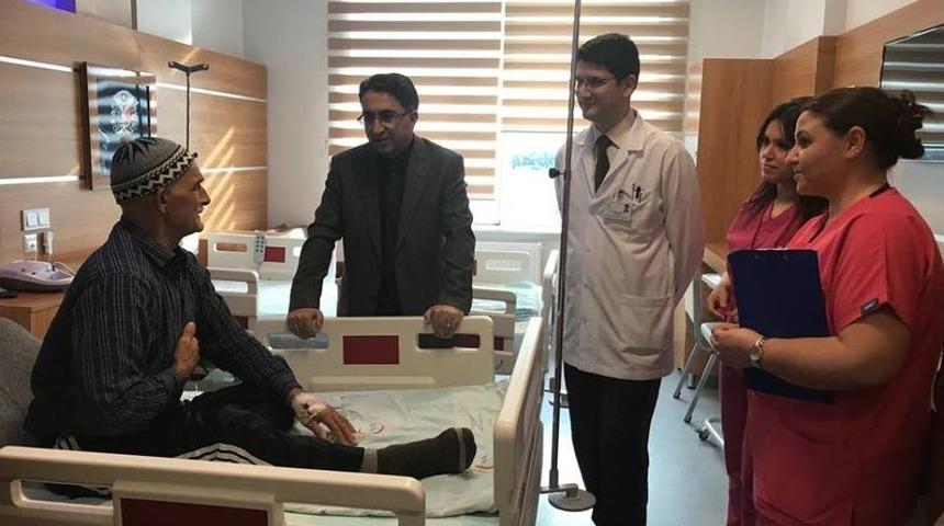 Havran Kaymakamı Aydın, Hastaneyi Ziyaret Etti