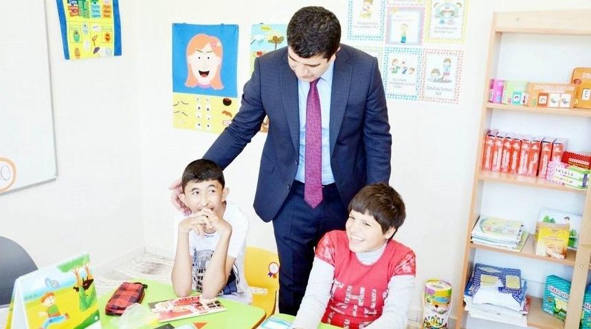 Kızılay&rsquo;dan &Ouml;zel Eğitim Sınıfına Malzeme Desteği