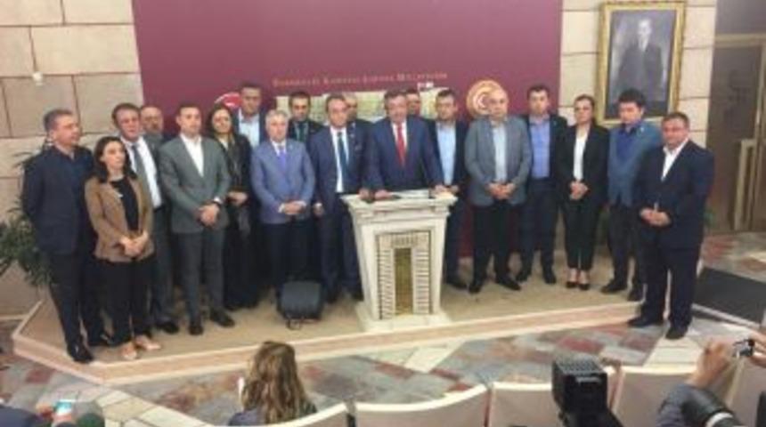 Chp S&ouml;zc&uuml;s&uuml; Tezcan: "genel Başkanımızın Talimatıyla İstifa Ettiler"