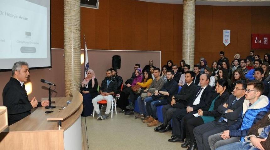 Aydın&rsquo;da &ldquo;geleceğin D&uuml;nyasında T&uuml;rk Gen&ccedil;liği&rdquo; Konuşuldu