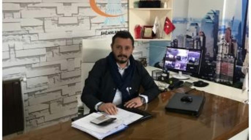 İş Adamı Akcan 23 Nisan &Ccedil;ocuk Bayramını Kutladı