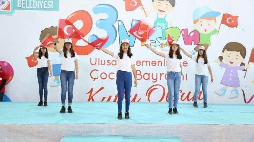 &Ccedil;ocuk Meclisi&rsquo;nde 23 Nisan Coşkusu