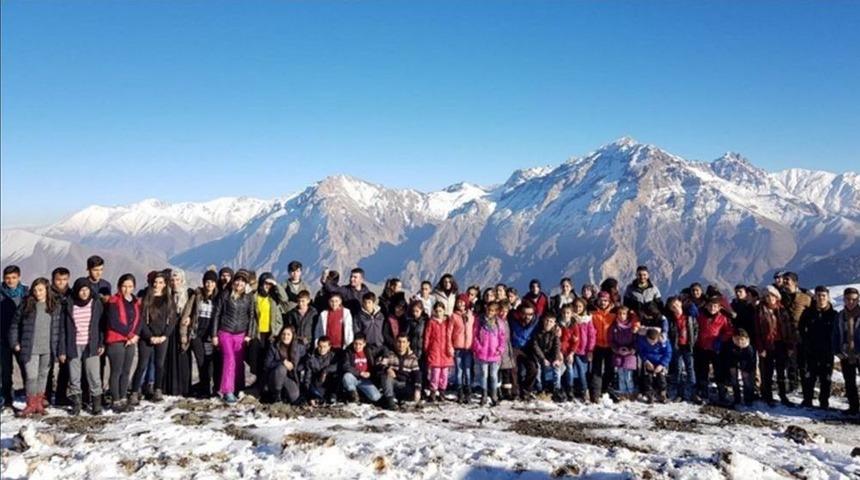 Hakkari&rsquo;de 8 Bin 500 &Ouml;ğrenciye Kayak Eğitimi