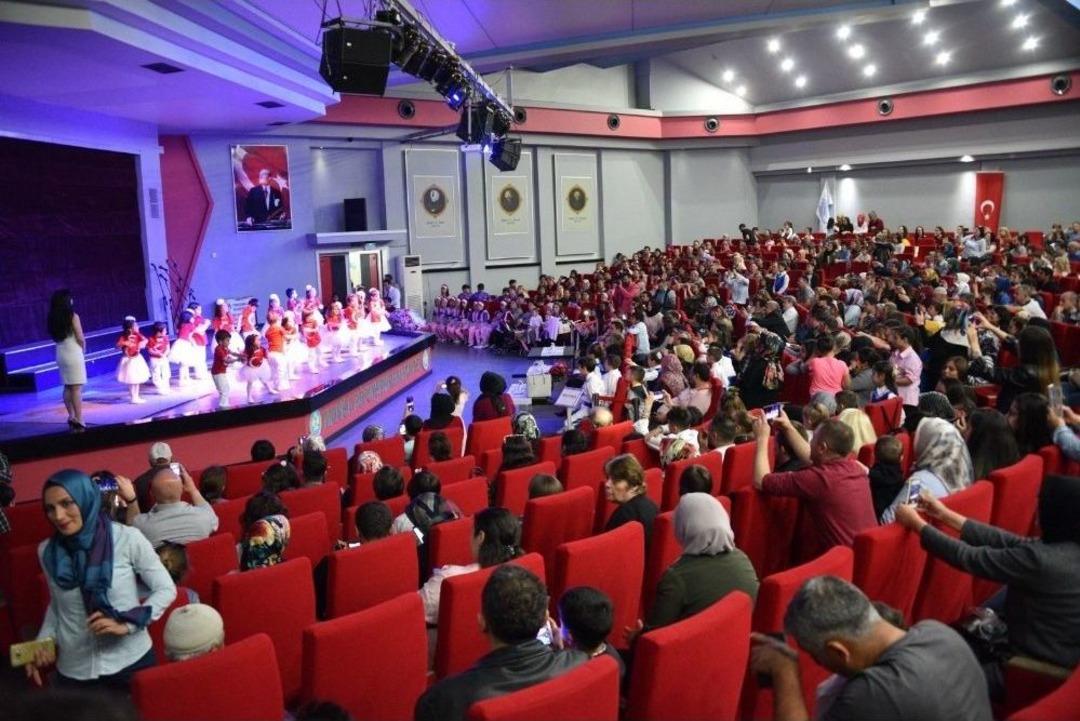 Yunusemre&rsquo;de 23 Nisan Coşkusu