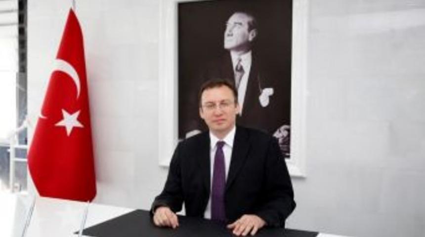 Sd&uuml; Rekt&ouml;r&uuml; Prof.dr.ilker H&uuml;seyin &Ccedil;arık&ccedil;ı: