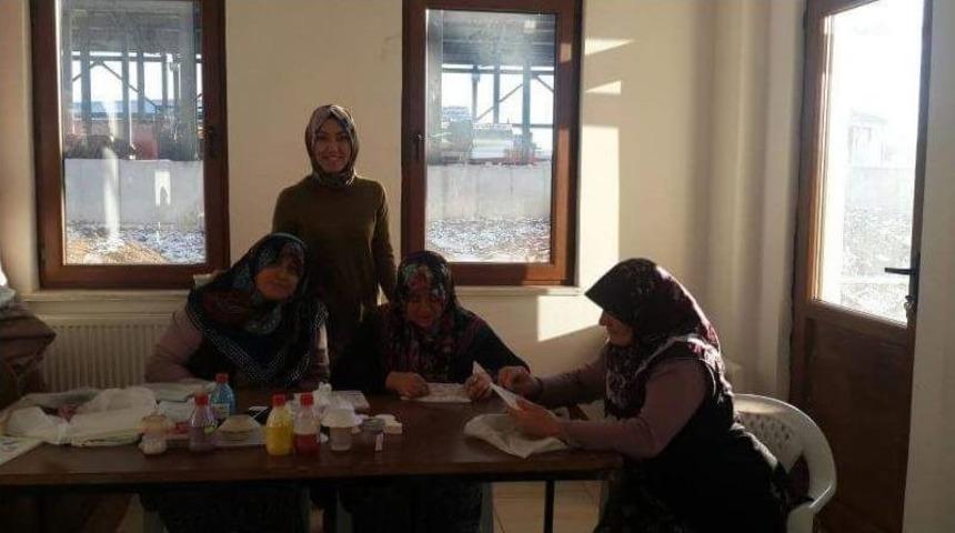 Aslanapa&rsquo;da &rsquo;barajda A&ccedil;an &Ccedil;i&ccedil;ekler&rsquo;