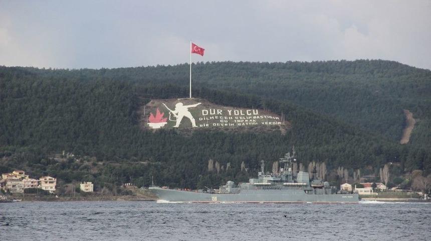 Rus Savaş Gemisi &Ccedil;anakkale Boğazı&rsquo;ndan Ge&ccedil;ti