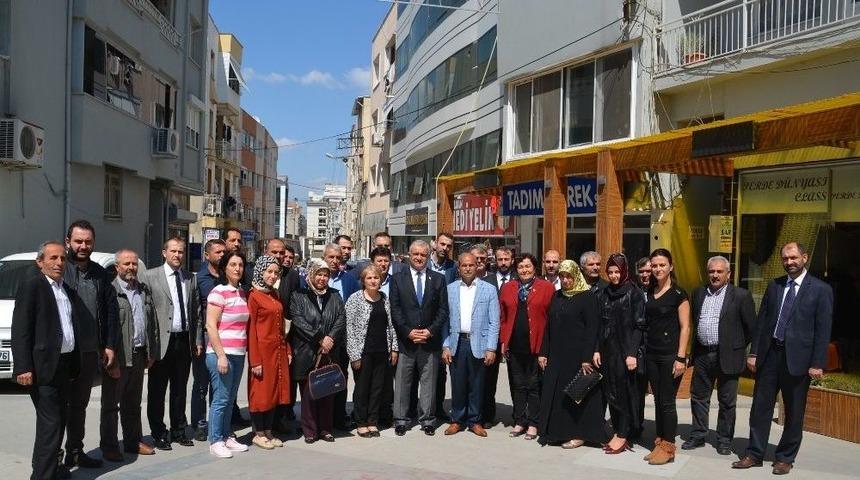 Ak Parti Aliağa&rsquo;da Asil Y&ouml;netim Kurulu Belirlendi