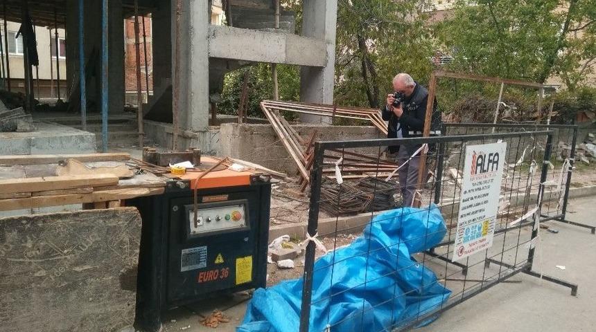 İnşaattan Demir Kesme Makinesi &Ccedil;alındı