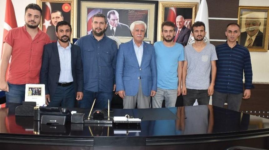Toprak&rsquo;tan Kahta Diriliş Spor&rsquo;a Destek