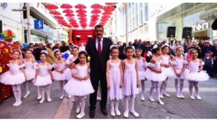 Başkan G&uuml;rkan&rsquo;dan 23 Nisan Kutlaması