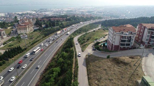 Tem’deki Bayram Trafiği Havadan Görüntülendi