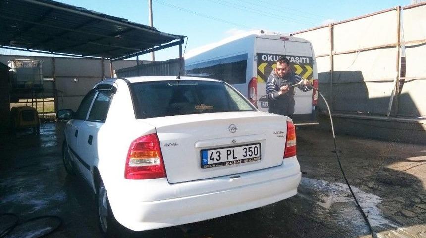 Hisarcık&rsquo;taki Alt Yapı &Ccedil;alışmaları Oto Yıkayıcılarını Sevindirdi