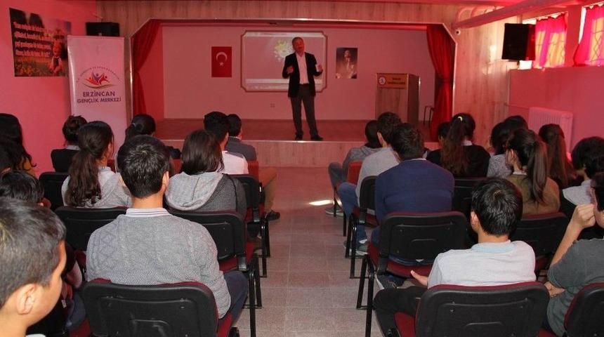 Okullarda Gençlik Merkezi Köşesi Hazırlanıyor