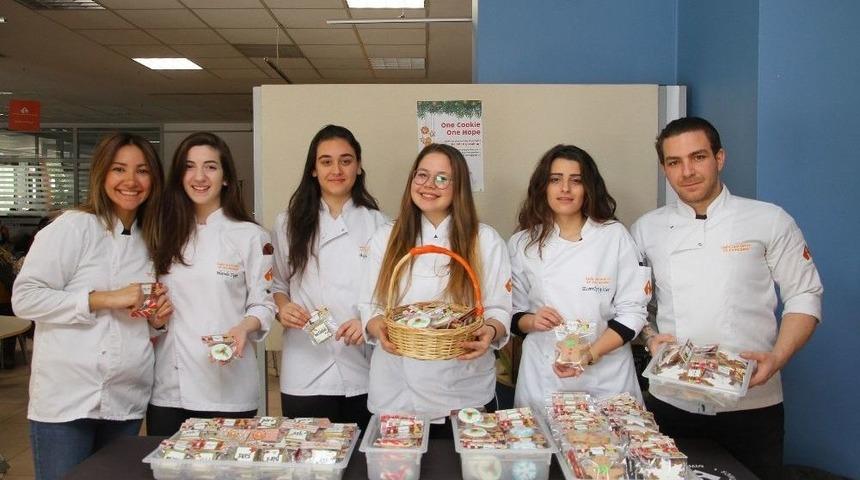 Ekonomili Şeflerden &ldquo;bir Kurabiye, Bir Umut&rdquo;