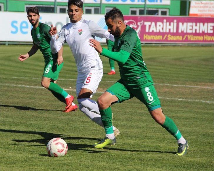 Tff 2. Lig: Sivas Belediyespor: 4 - Kocaeli Birlikspor: 1 G3