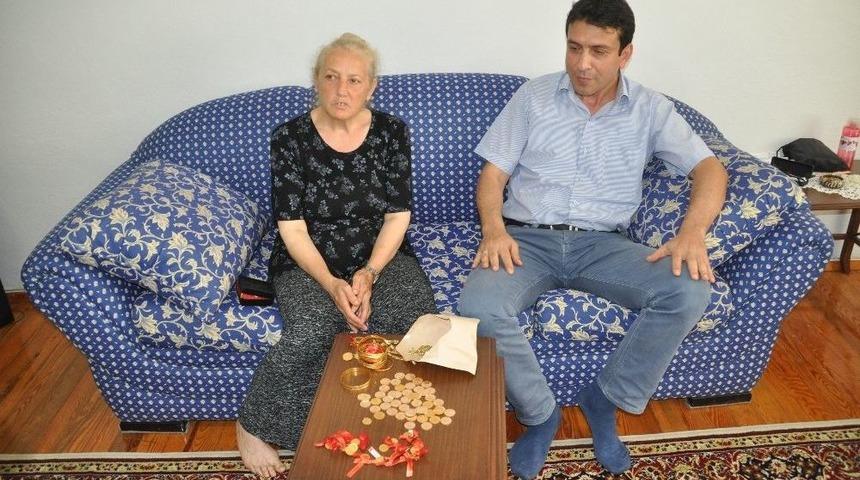 Dolandırıcılara Altınlarını Kaptıran &Ccedil;ift, &rsquo;&ccedil;ifte Bayram&rsquo; Yaşadı
