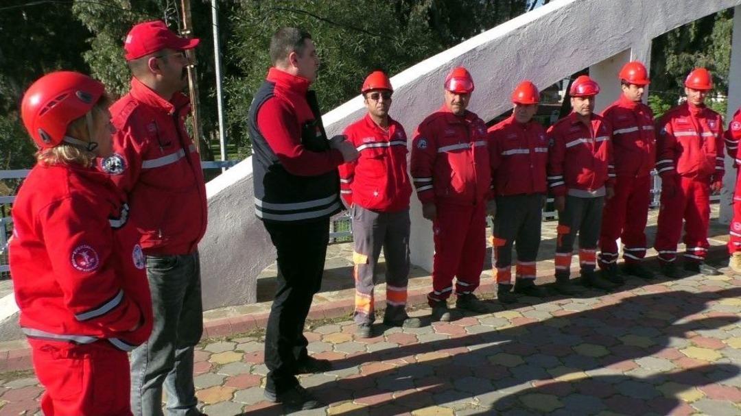 Kaybolan Kadın İ&ccedil;in Arama Ve Kurtarma Ekipleri Seferber Oldu