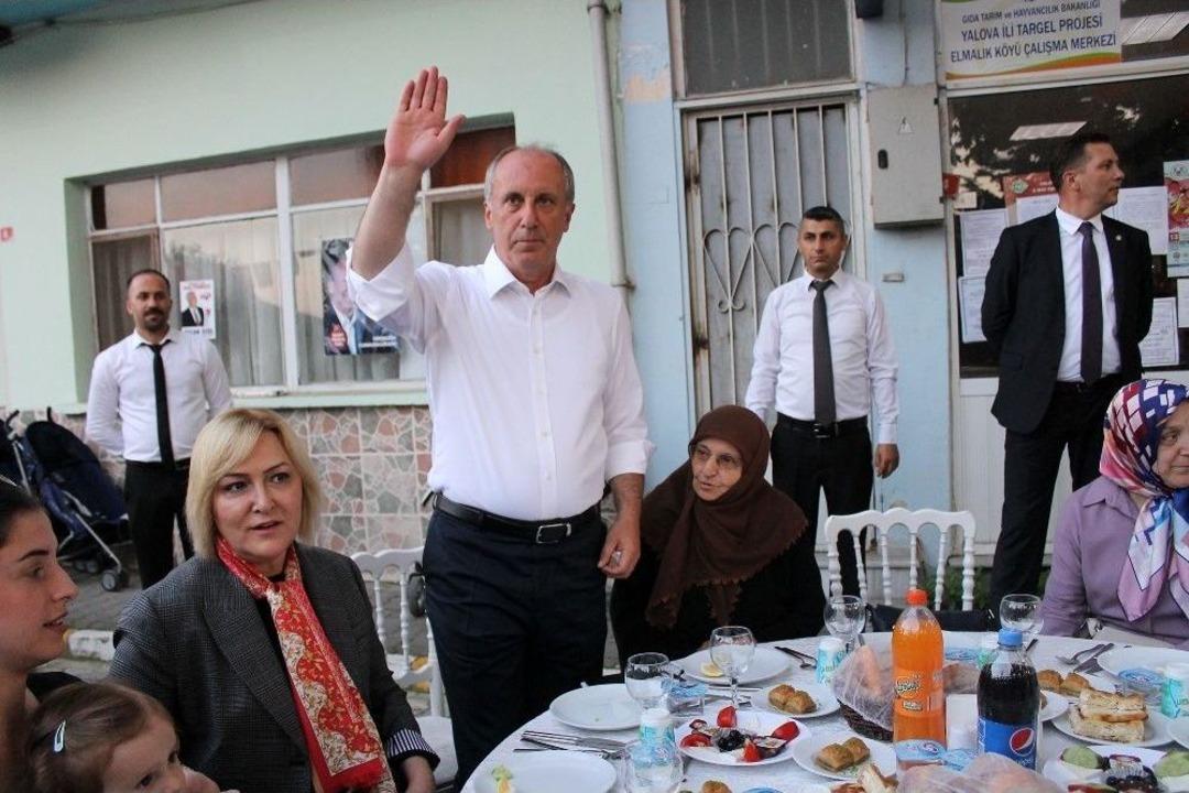 Muharrem İnce, K&ouml;y&uuml;nde İftar Yemeği Verdi