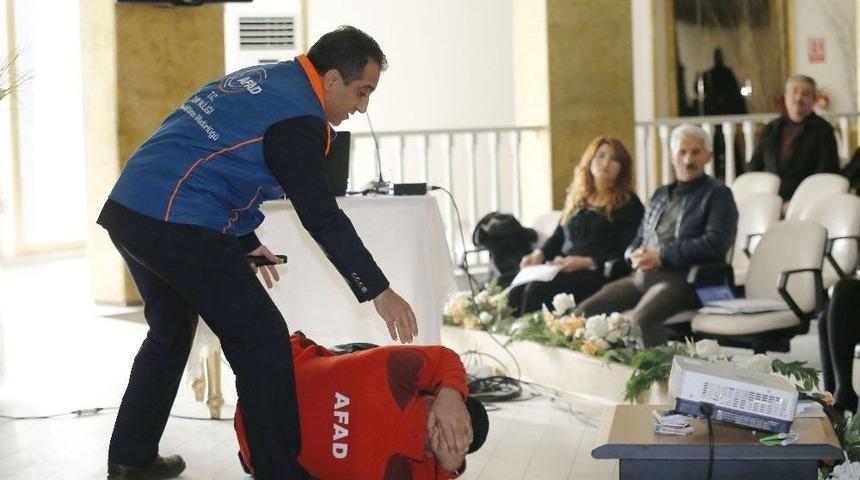 Konaklı Muhtarlara &lsquo;hayat Kurtaran&rsquo; Eğitim