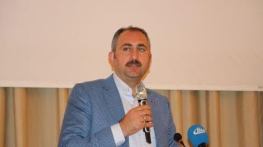 Bakan Gül’den, İki Kez Oy Kullanıldığı İleri Sürülen Kadınla İlgili Açıklama