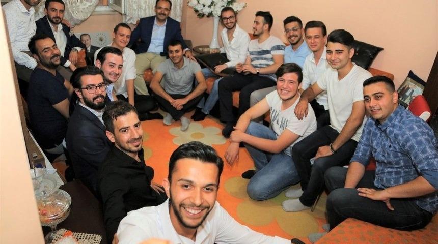 "başkanım İftarı Yaptık &Ccedil;aya Bekliyoruz" Tweetini Başkan Karşılıksız Bırakmadı