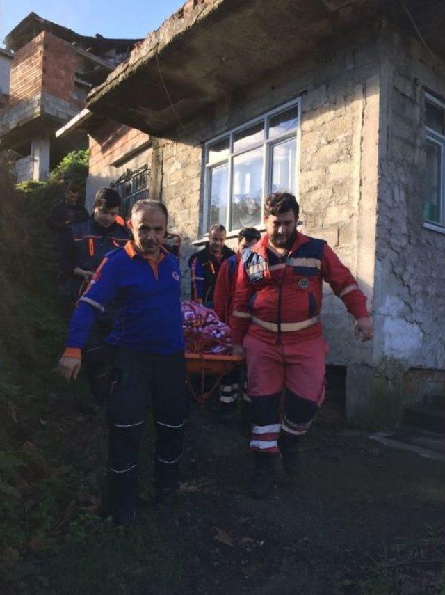 Rize’de 120 Kilogram Ağırlığındaki Hasta Umke Ve Afad Desteğiyle Hastaneye Ulaştırıldı