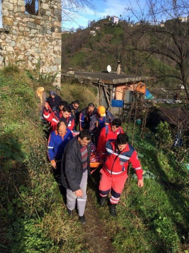 Rize’de 120 Kilogram Ağırlığındaki Hasta Umke Ve Afad Desteğiyle Hastaneye Ulaştırıldı