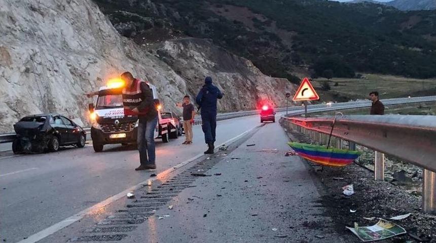 Burdur&rsquo;da Trafik Kazası: 1 &Ouml;l&uuml;, 5 Yaralı