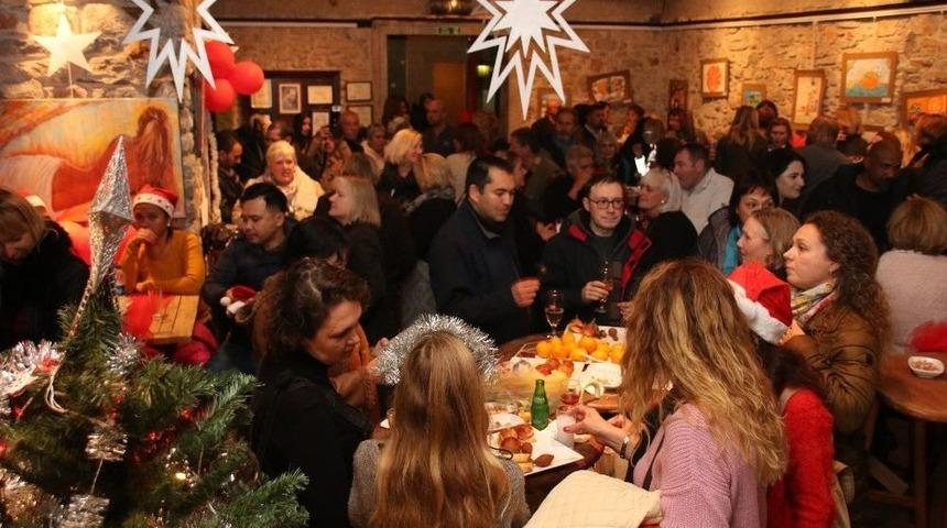 Başkan Kocadon, Bodrum&rsquo;da Yaşayan Yabancılarla Bir Araya Geldi