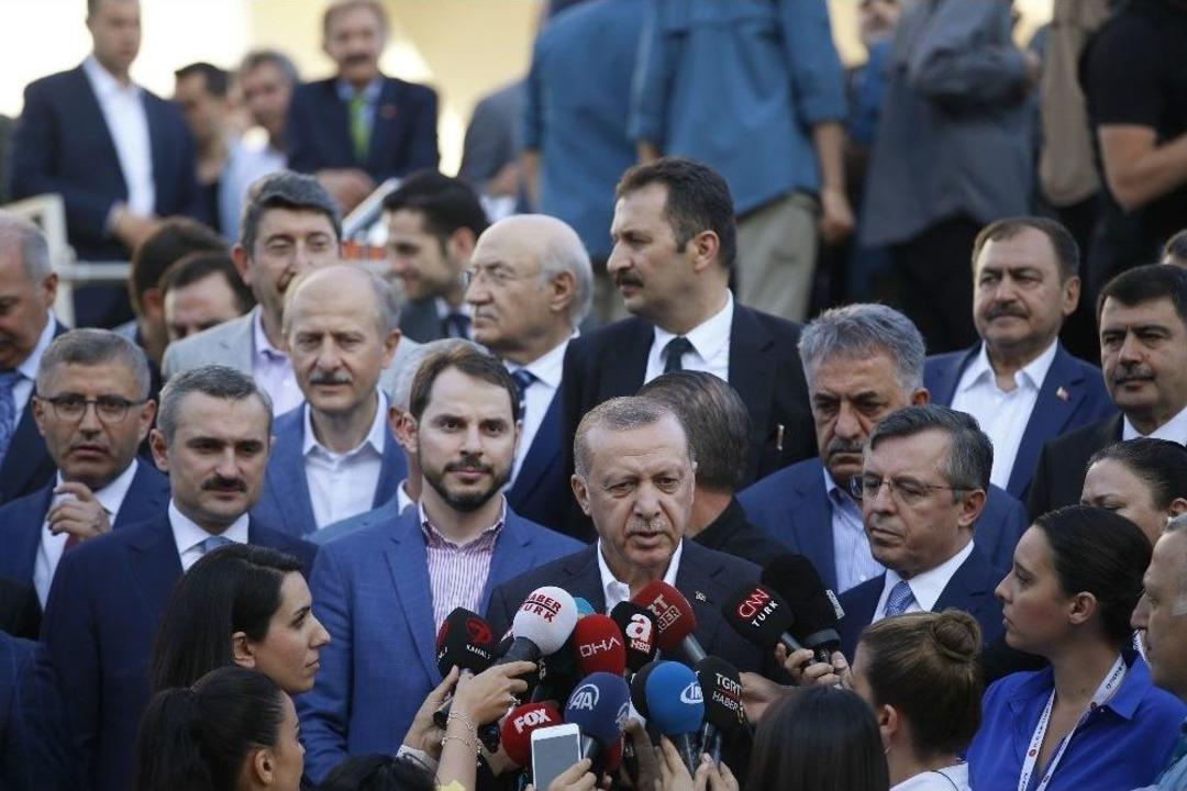 Cumhurbaşkanı Erdoğan&rsquo;dan Suru&ccedil;&rsquo;taki Saldırı İle İlgili A&ccedil;ıklama: " D&uuml;n Şanlıurfa Milletvekilimiz İbrahim Halil Yıldız&rsquo;ın Abisini Suru&ccedil;&rsquo;ta Ter&ouml;r &Ouml;rg&uuml;t&uuml; Pkk,hdp Bunlar &Ouml;ld&uuml;rd&uuml;ler