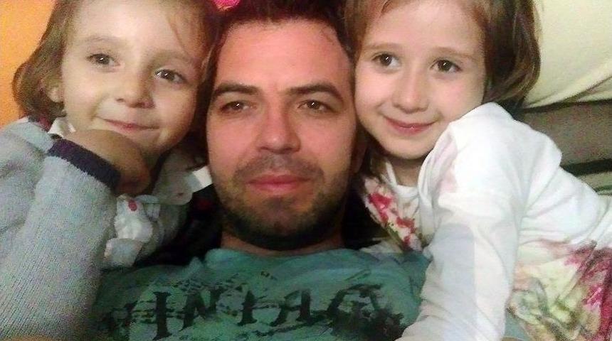 Tarlada &Ccedil;ift S&uuml;rerken Trakt&ouml;r&uuml;n Altında Kalarak &Ouml;ld&uuml;