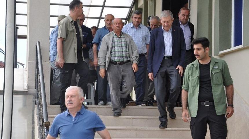 Bakan Demircan: "suru&ccedil;&rsquo;taki Yaralıların Tedavileri S&uuml;r&uuml;yor"