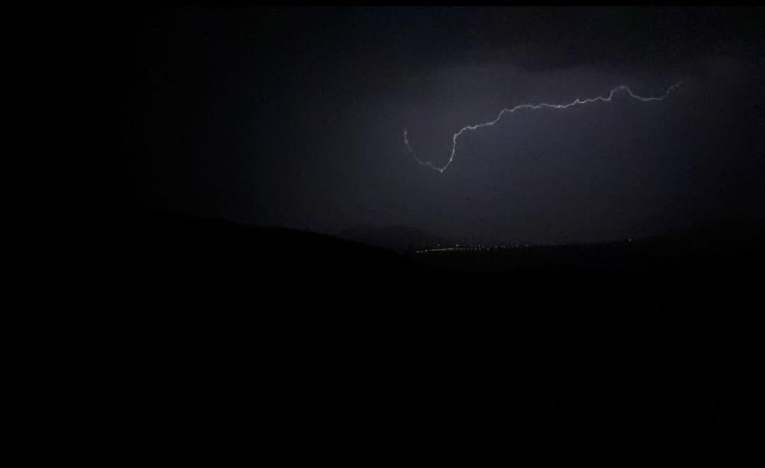 Başkent&rsquo;te Geceyi Yıldırımlar Aydınlattı