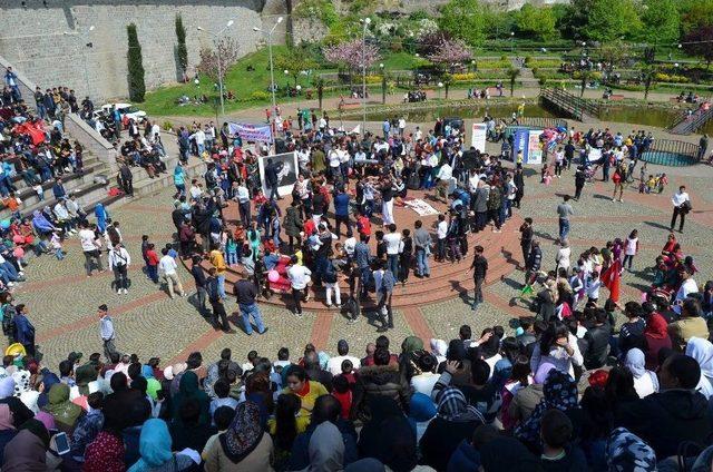 Dünyanın Farklı Coğrafyalarından Trabzon’a Gelen Göçmen Öğrenciler 23 Nisan’ı Kutladı