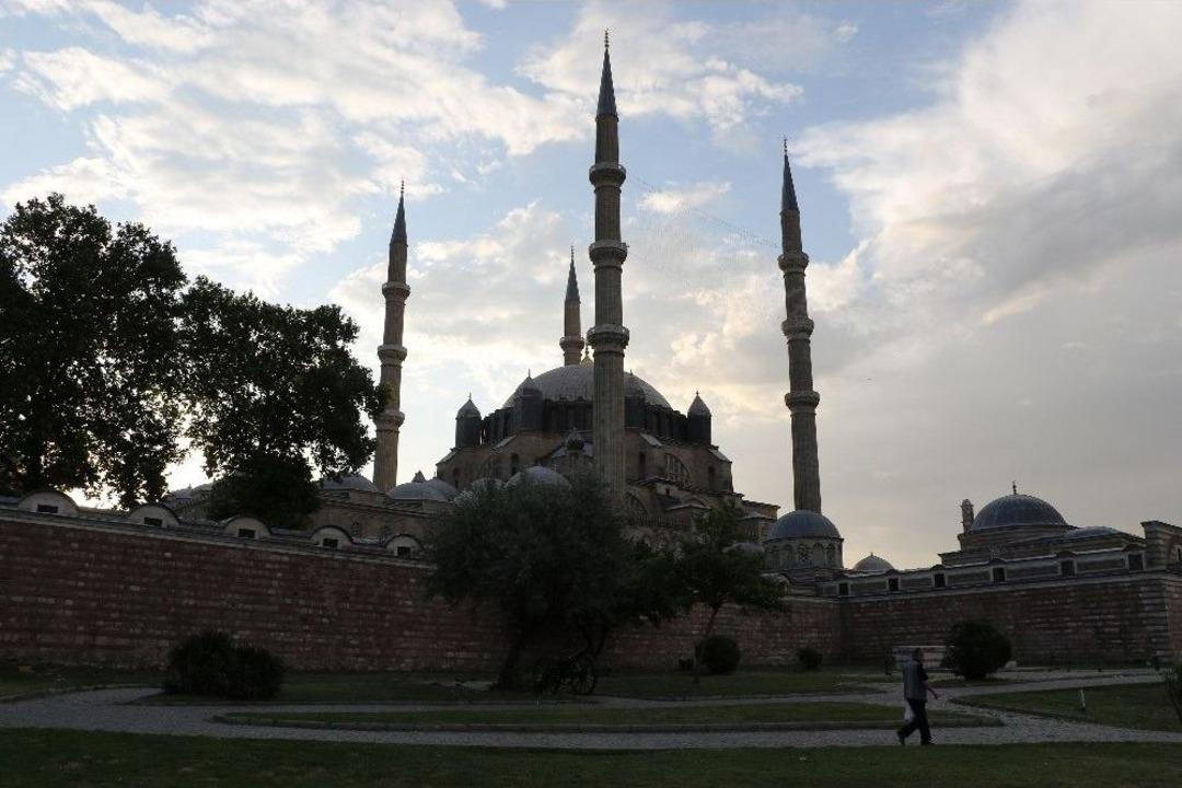 Selimiye Camii Bayram Sabahı Doldu Taştı